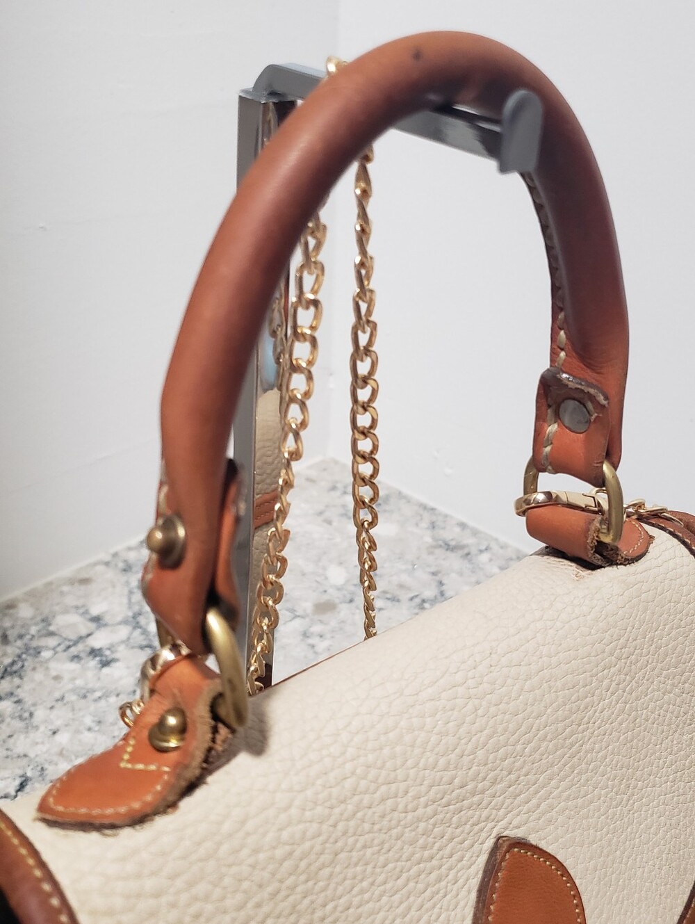 Vintage 1990s Dooney & Bourke Small All-Weather Leather Carpet Bag - Picture 4 of 16